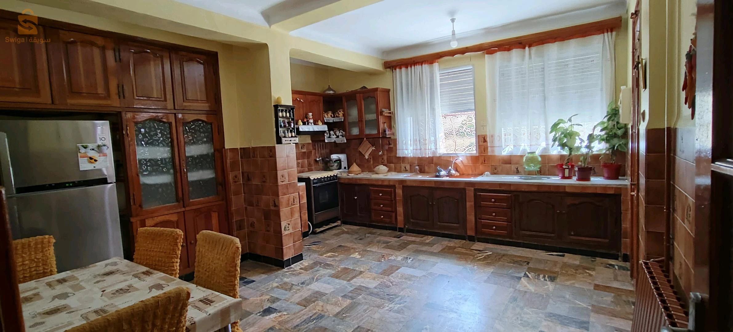 منير