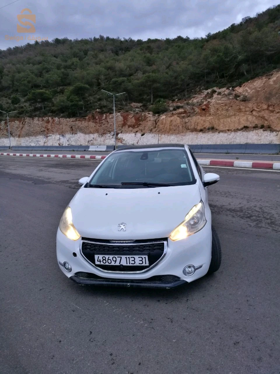 بيجو 208 2013 31 وهران