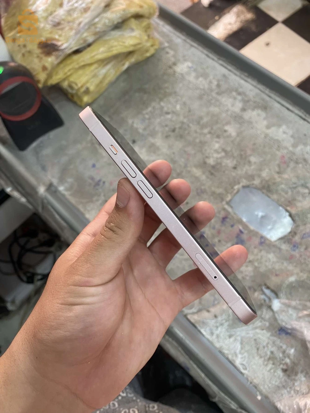 iPhone 13 pick