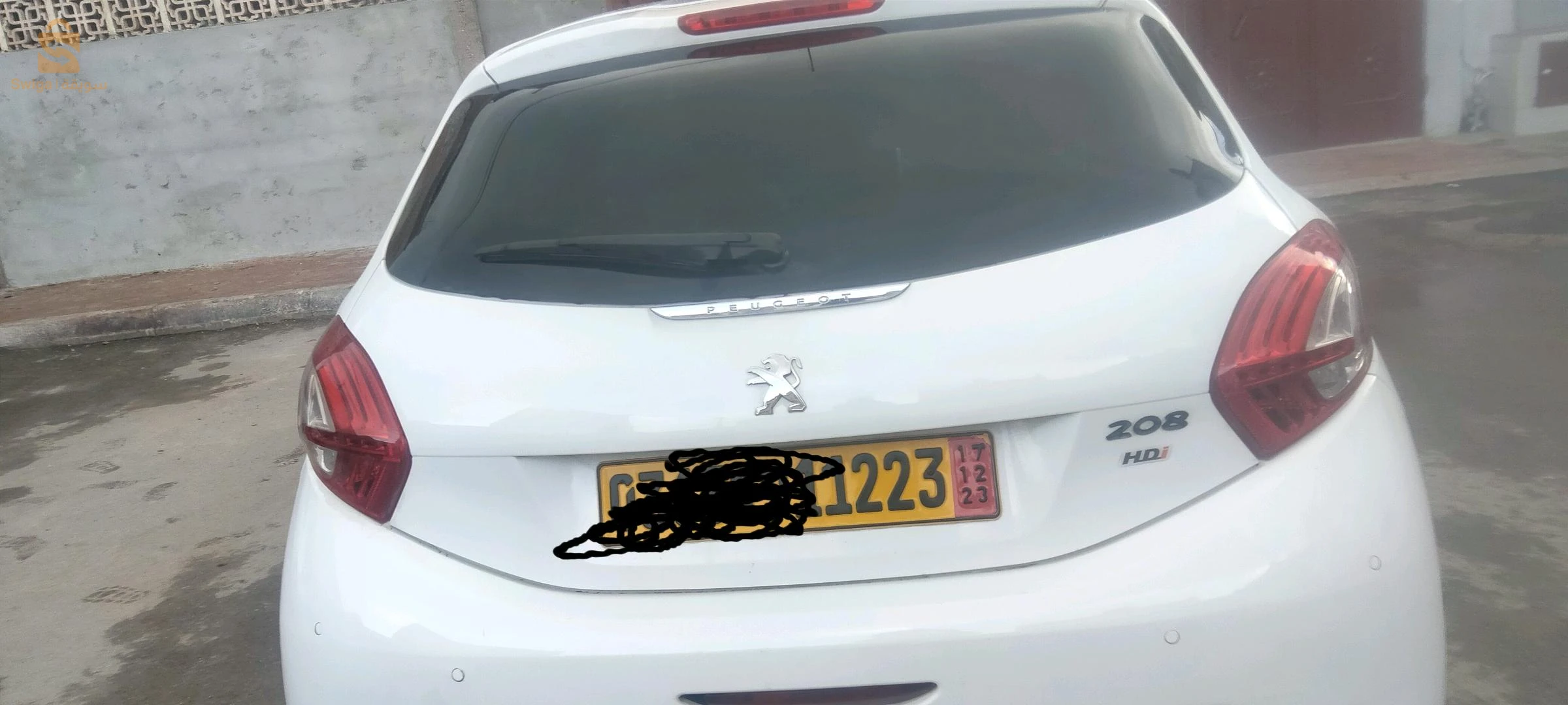 بيجو 208 2012 23 عنابة