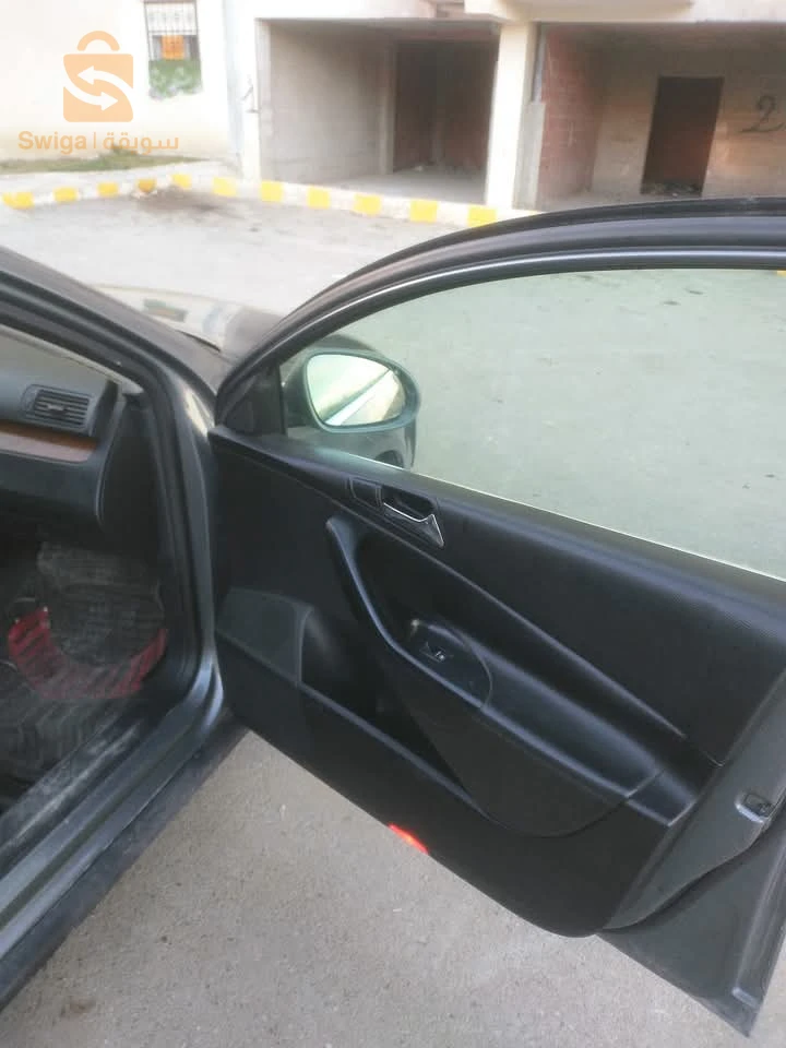فولكس واجن Passat 2006 4 ام البواقي