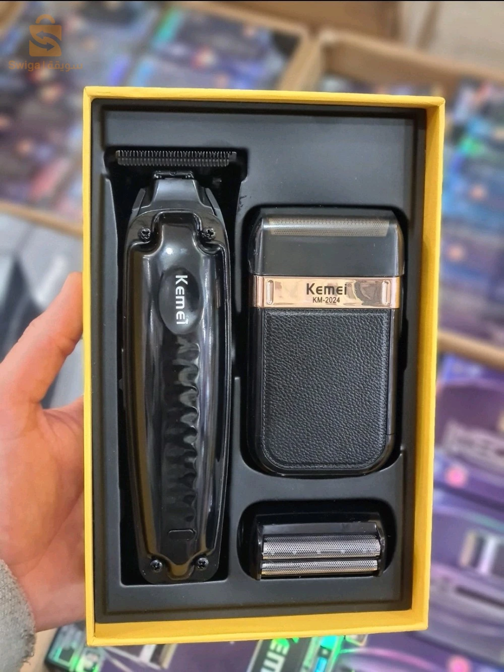 Kit Kemei Tendeuse + Rasoir KM 2079