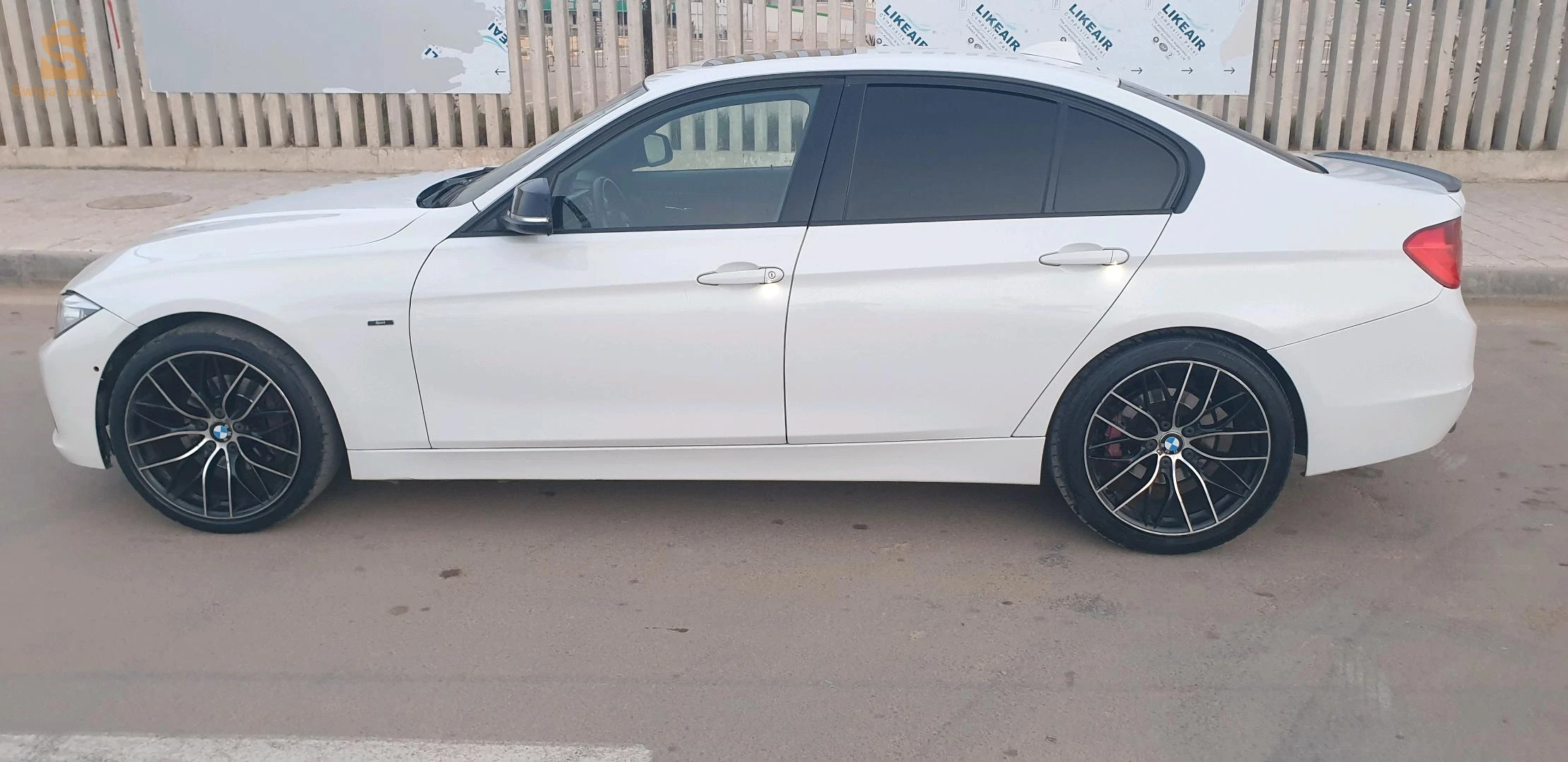 بي ام دبليو Series 3 2012 16 الجزائر