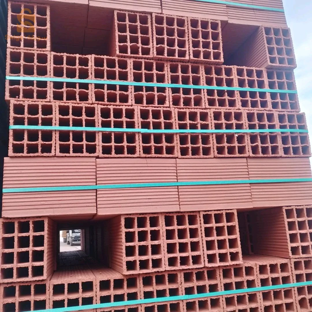 معدات البناء 