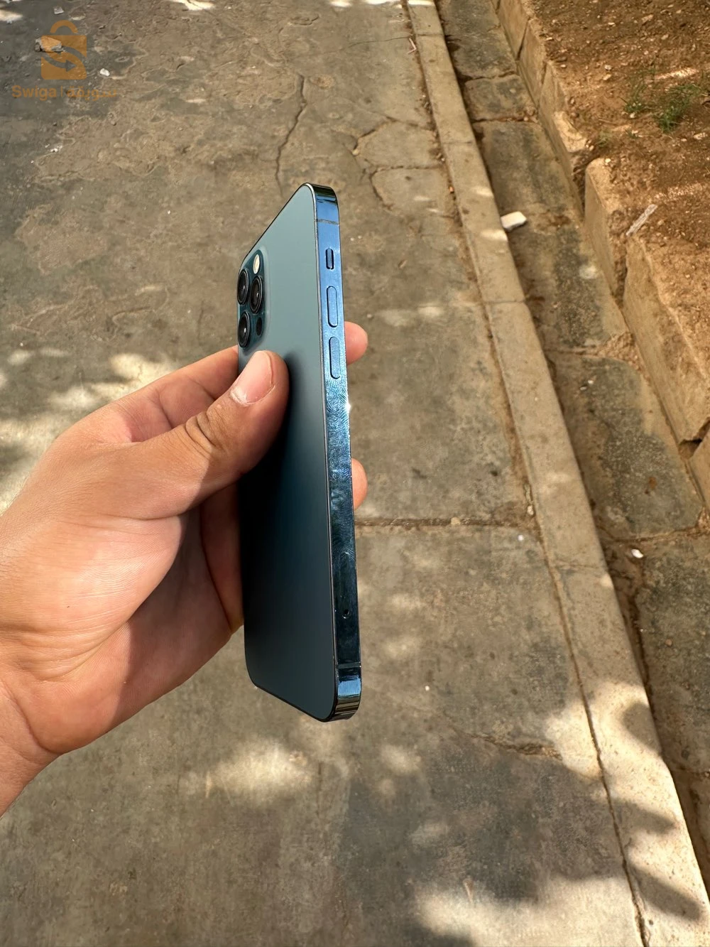 iPhone 12p