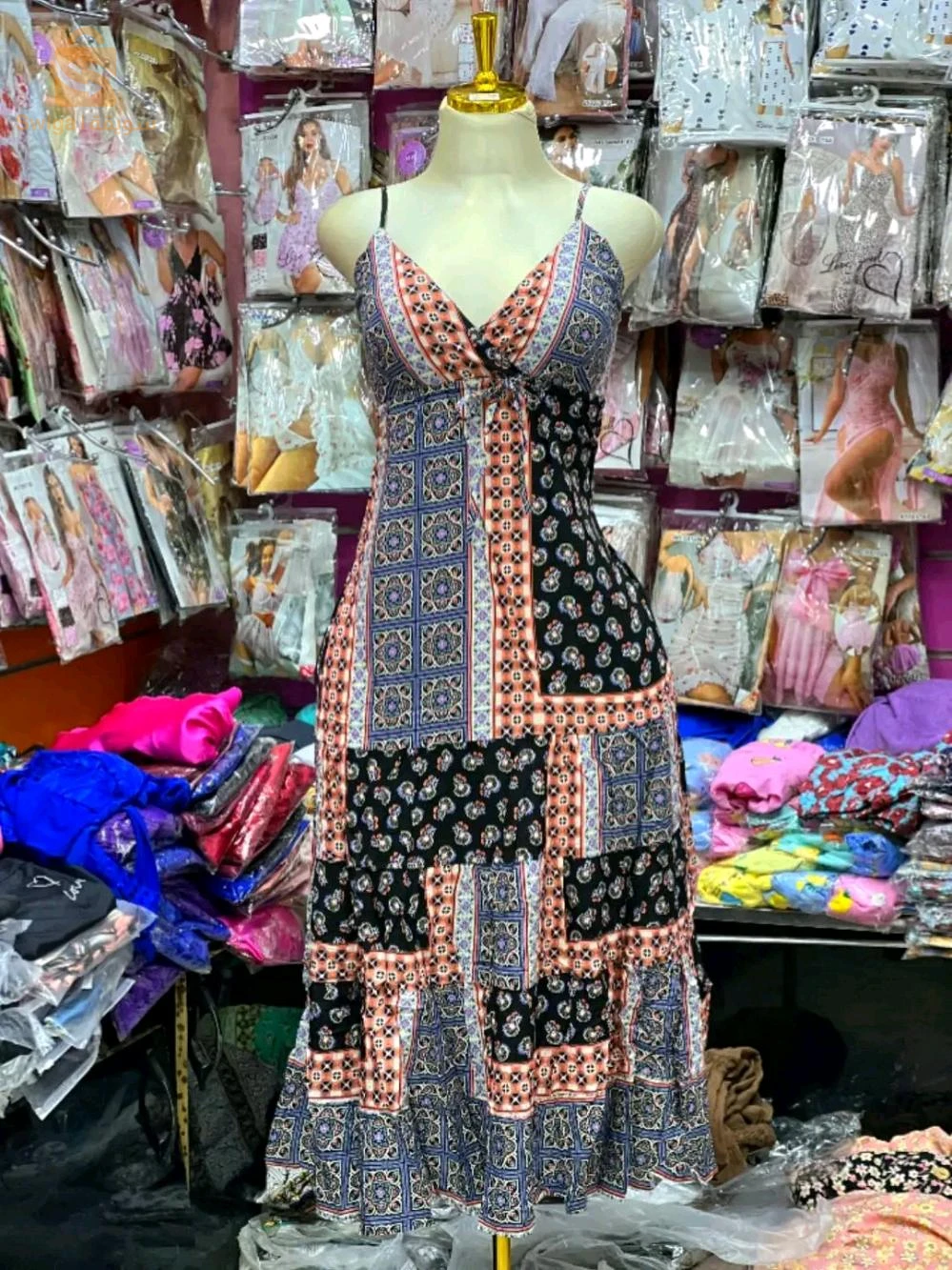 فساتين 