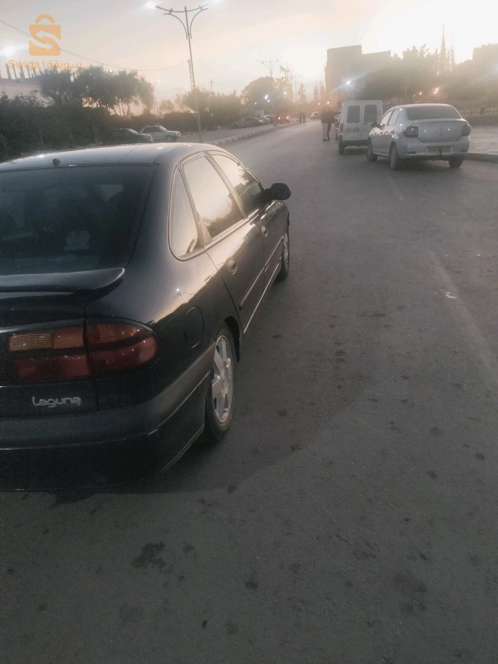 رينو Laguna 1999 48 غليزان