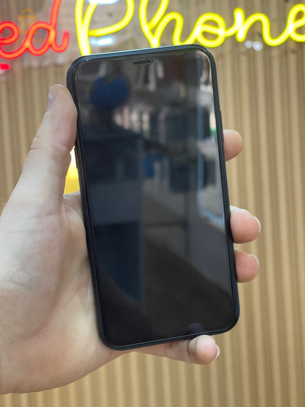 ايفون XR للبيع