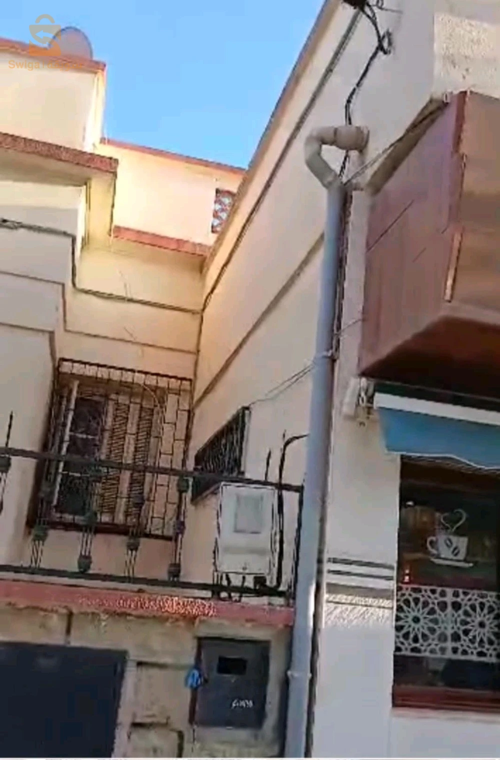 للبيع طابق فيلا عدد الغرف10 22 سيدي بلعباس