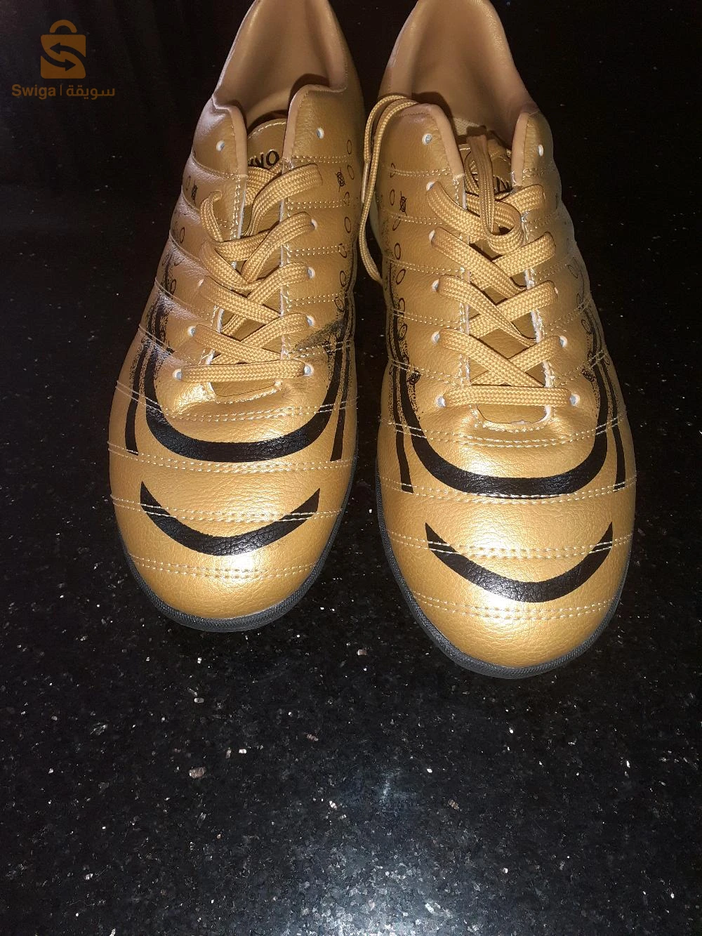 Vêtements et chaussures de sport