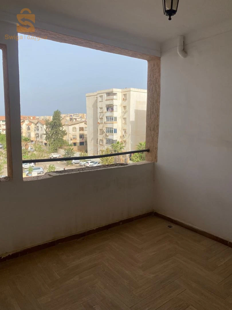 للبيع شقق سكنية عدد الغرف4 16 الجزائر