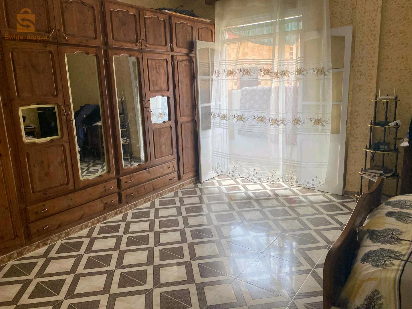 للبيع فلل سكنية عدد الغرف10 29 معسكر