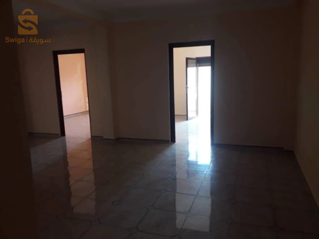 كراء طابق فيلا عدد الغرف2 46 عين تموشنت
