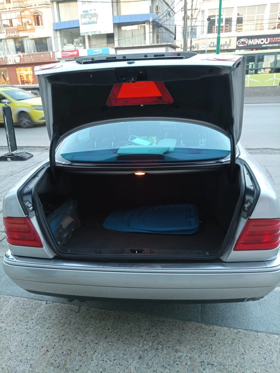 Mercedes 200 E 1997 30 OUARGLA
