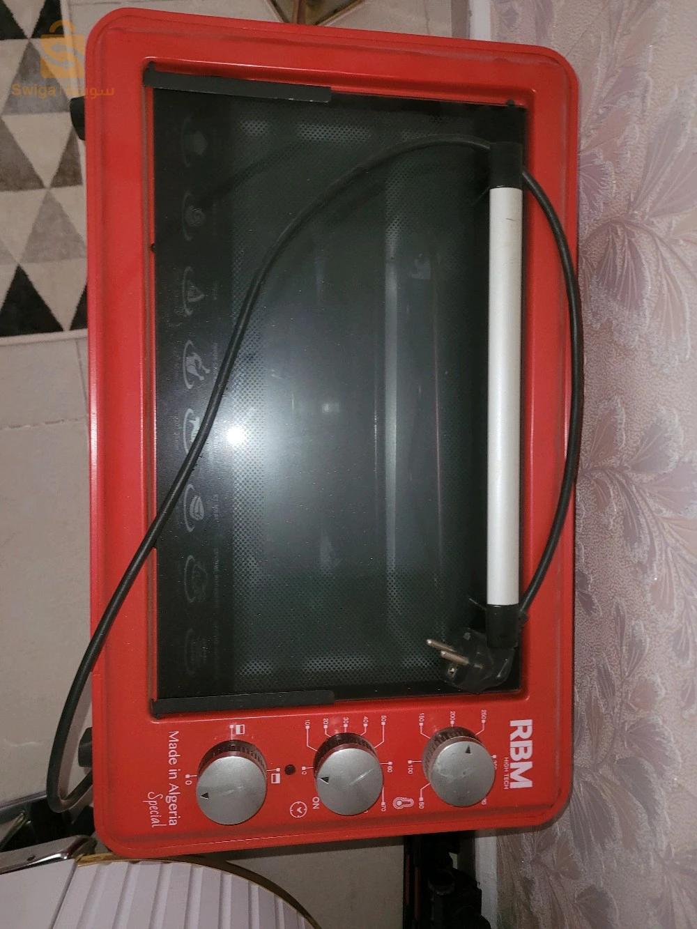 Stoves, ovens and microwaves