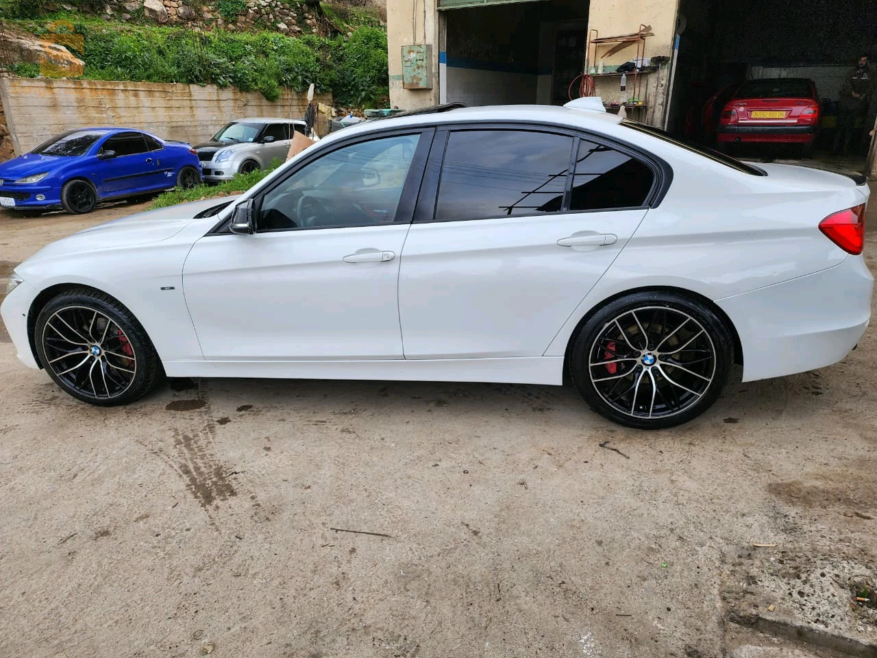 بي ام دبليو Series 3 2012 16 الجزائر