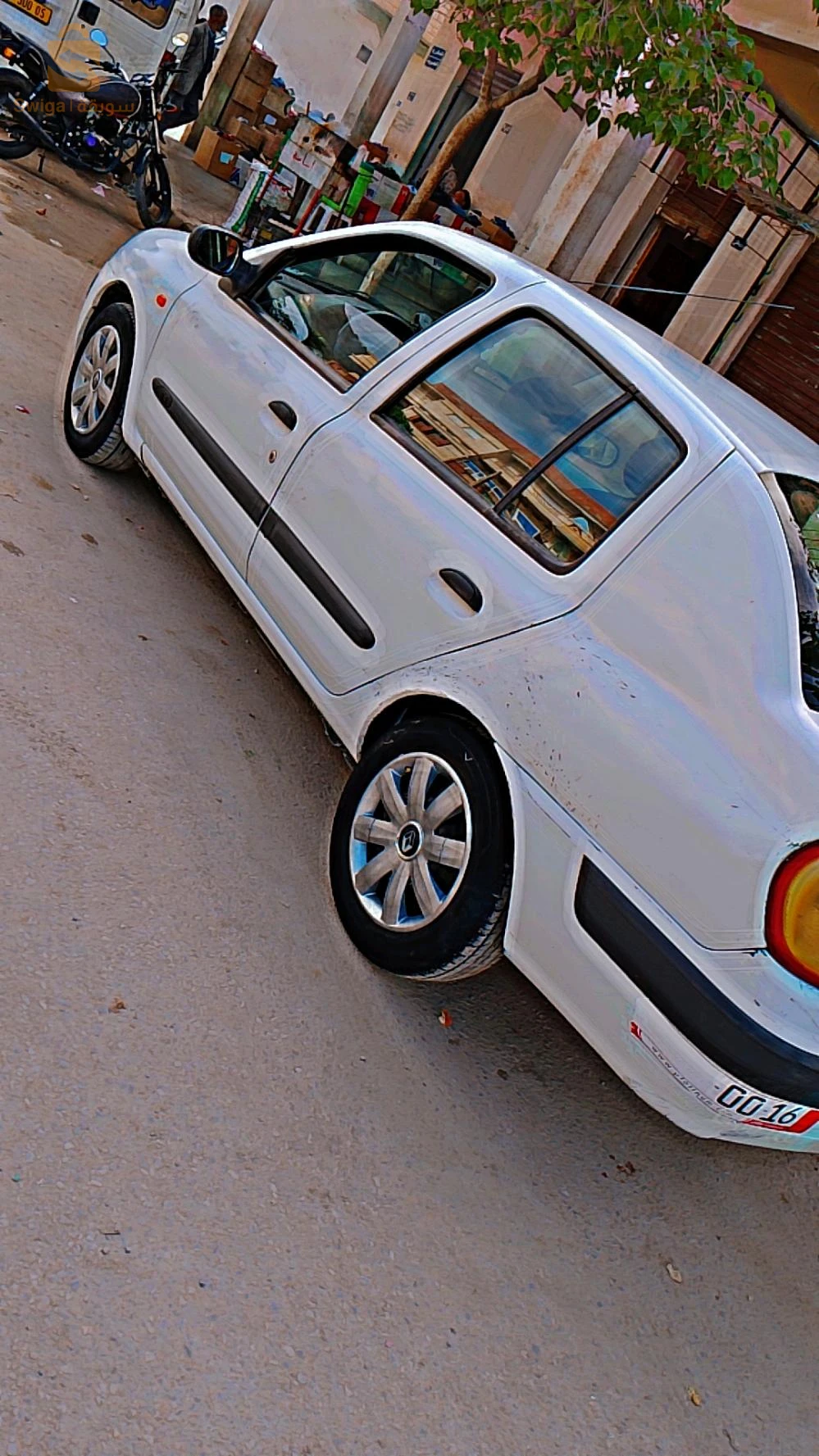 رينو 2004 5 باتنة
