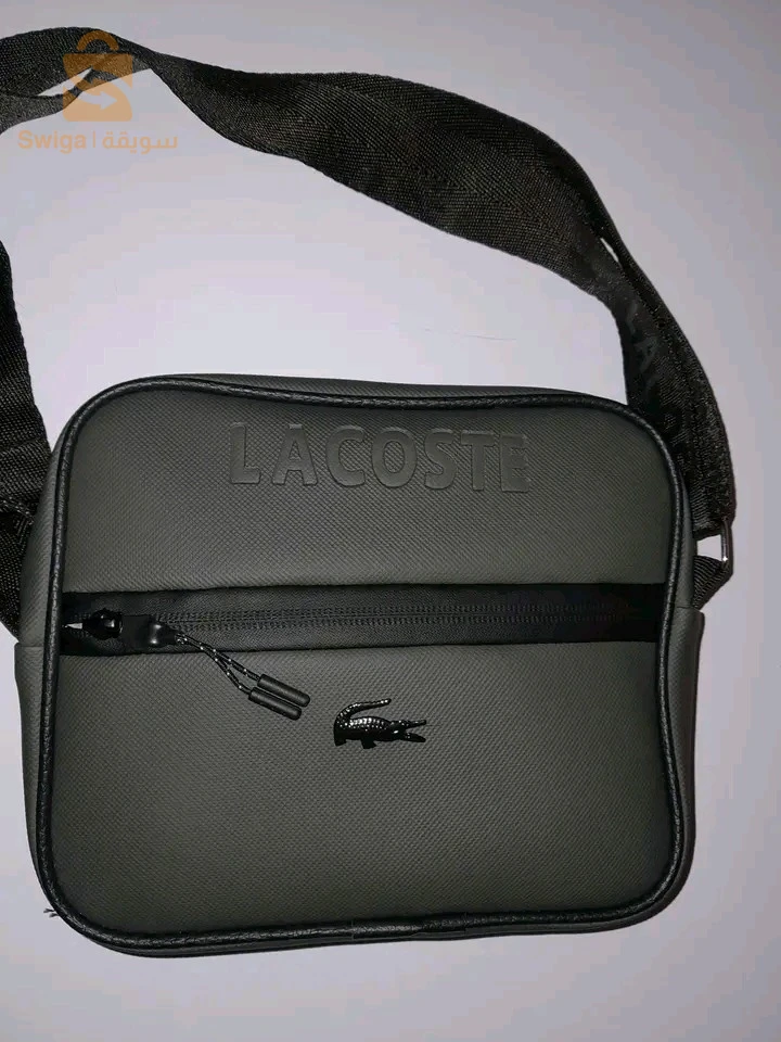 المحافظ والحقائب 