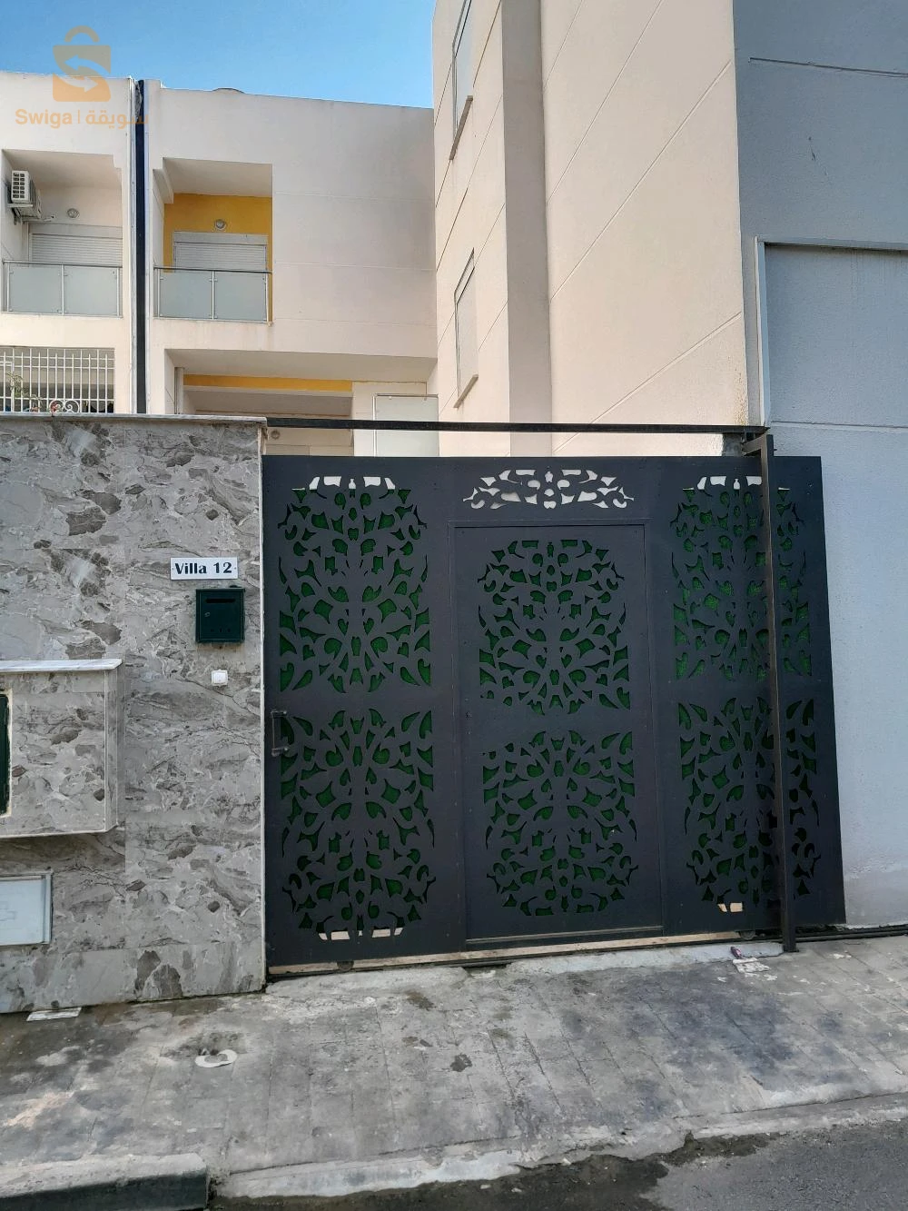 À vendre Magasins les chambres  16 ALGER