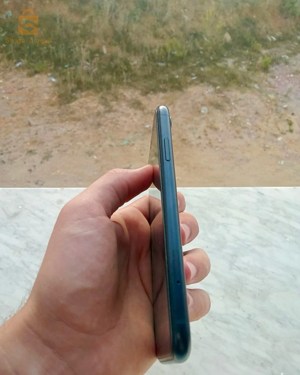 ايفون XR للبيع