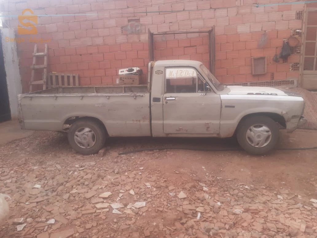 مازدا 3 1982 31 وهران