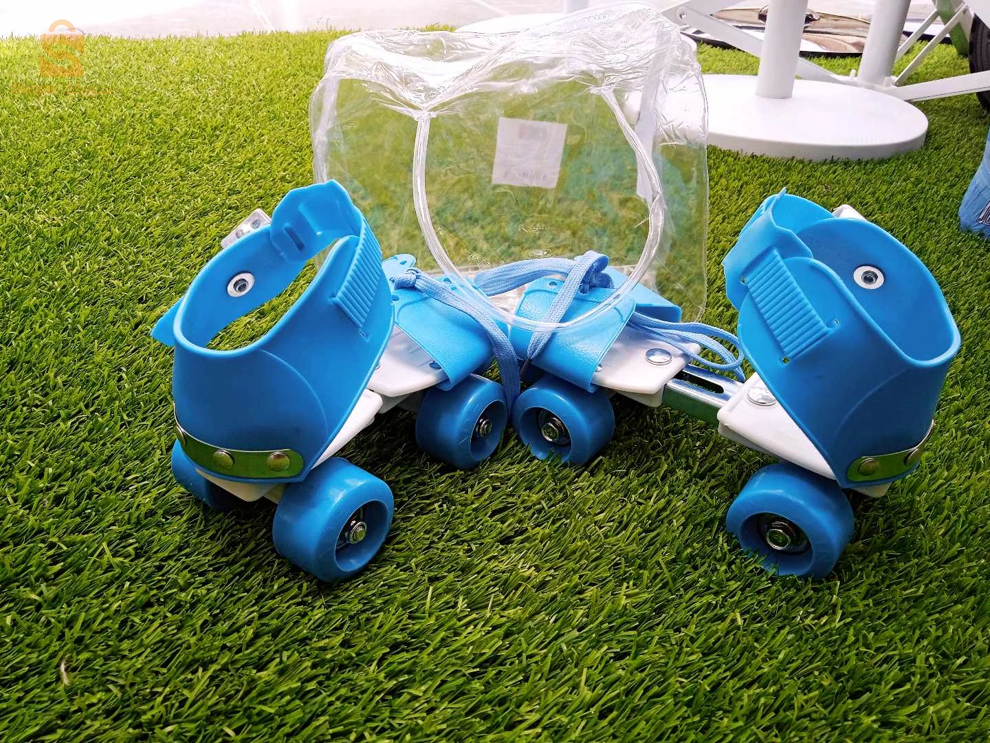 دُمى وألعاب