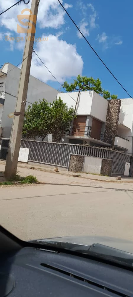 للبيع فلل سكنية عدد الغرف9 31 وهران