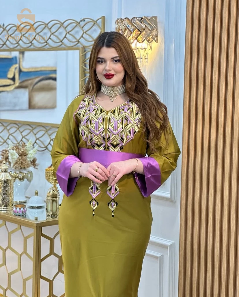 فساتين 