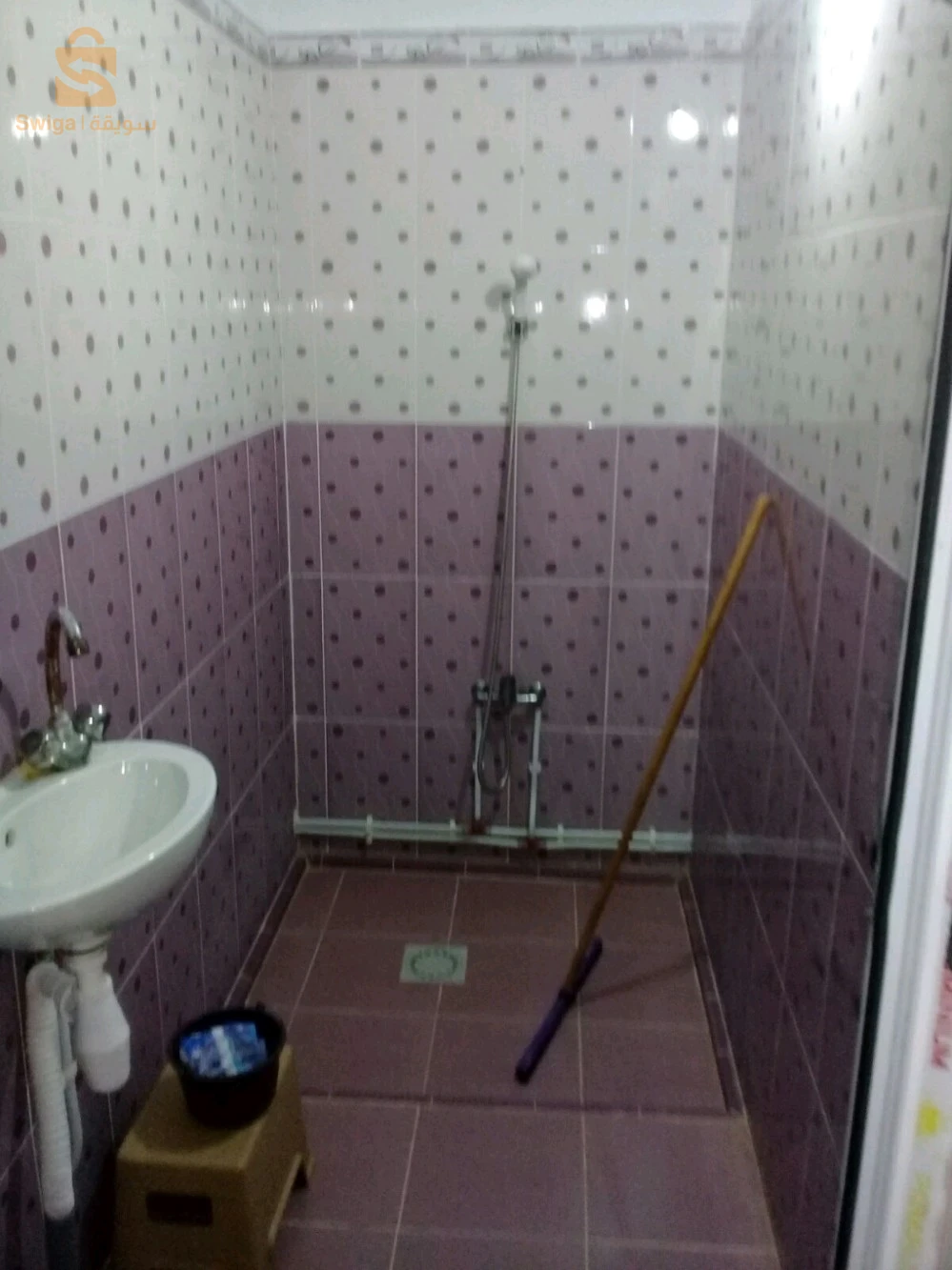 📌الناس لي تحب السكن امام البحر و تكون اطلالة على البحر  
📍كاين هاد الشقة في البحيرة بلدية سوق الثلاثاء ولاية تلمسان
المساحة 120m²
تتكون من طابقين (السطح ) وغرفتين ومبطخ و طواليت ودوش وڨراج لي ركن السيارة تتوفر على الماء (باشدو) والكهرباء 
فايتة في لاكداس 
للإستفسار أكثر يرجى الإتصال لي الأرقام التالية 
0655892969
0655892969