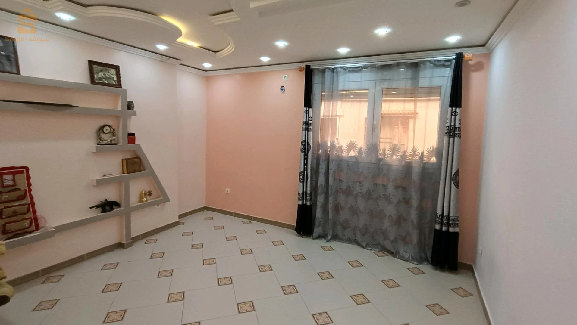 للبيع فلل سكنية عدد الغرف10 16 الجزائر