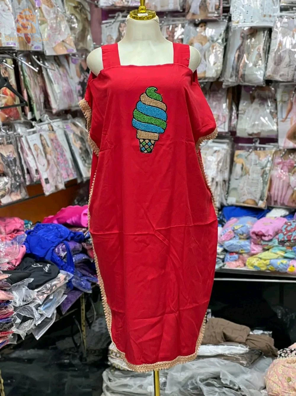 فساتين 