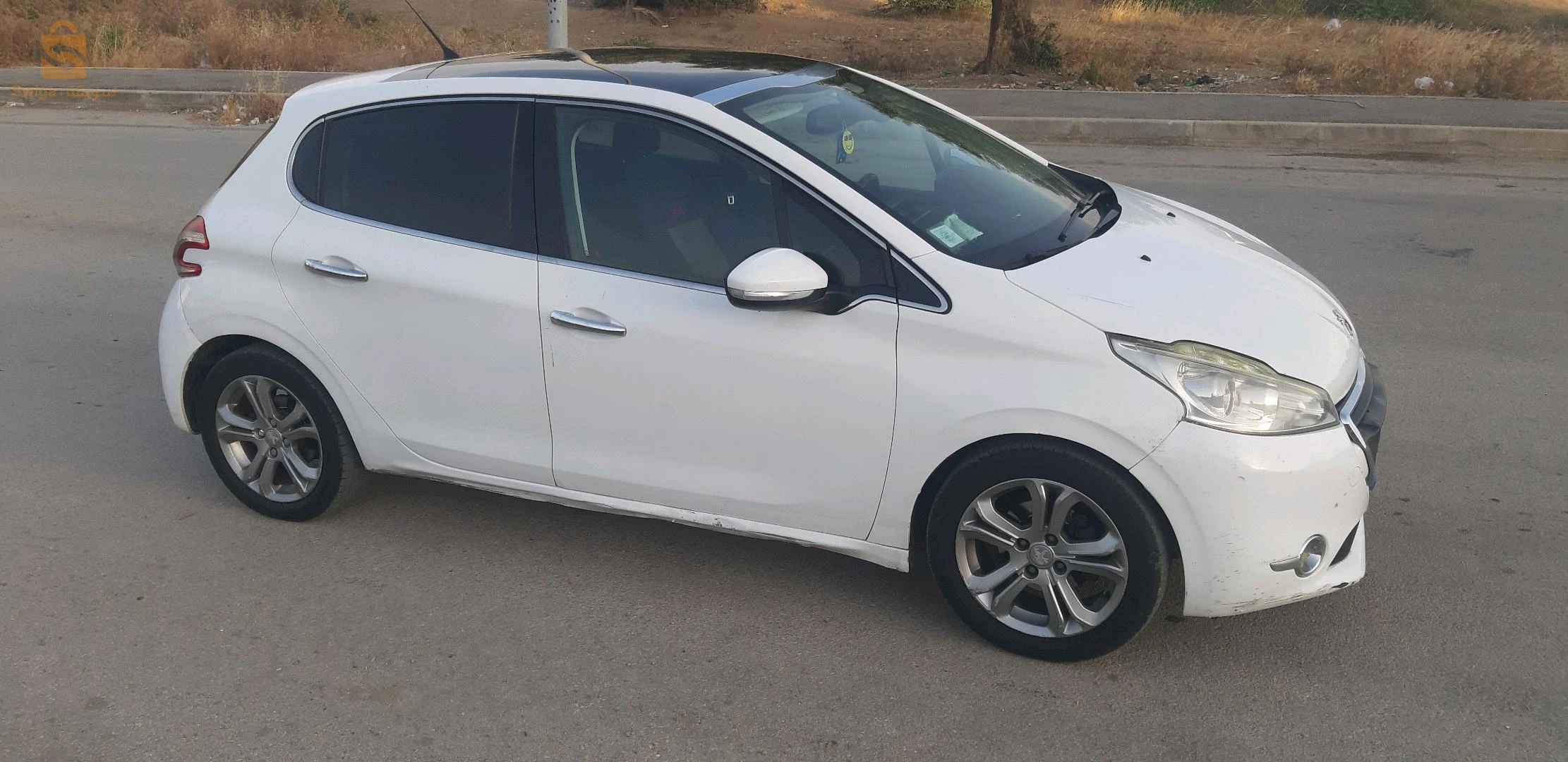 Peugeot 208 2015 9 BLIDA