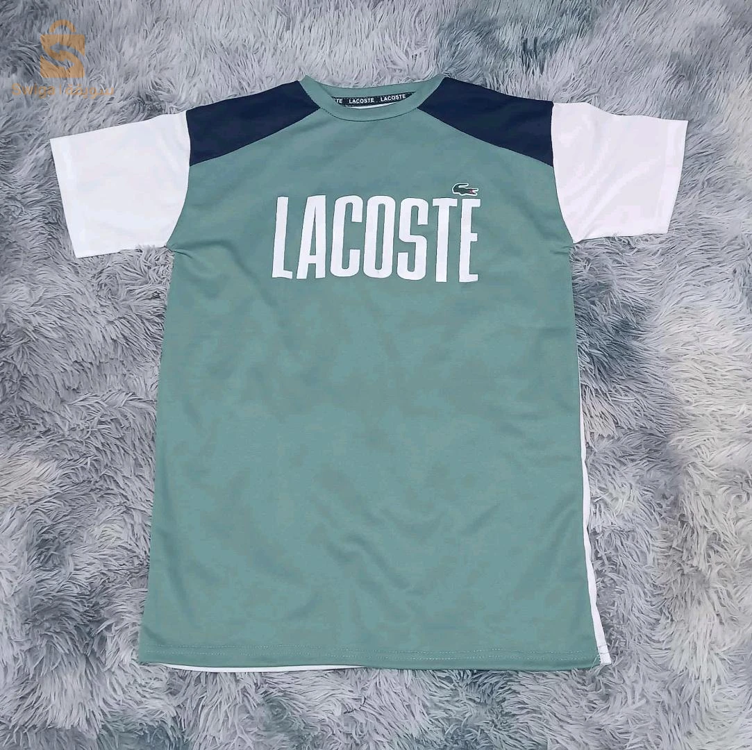 قمصان وتيشيرتات 