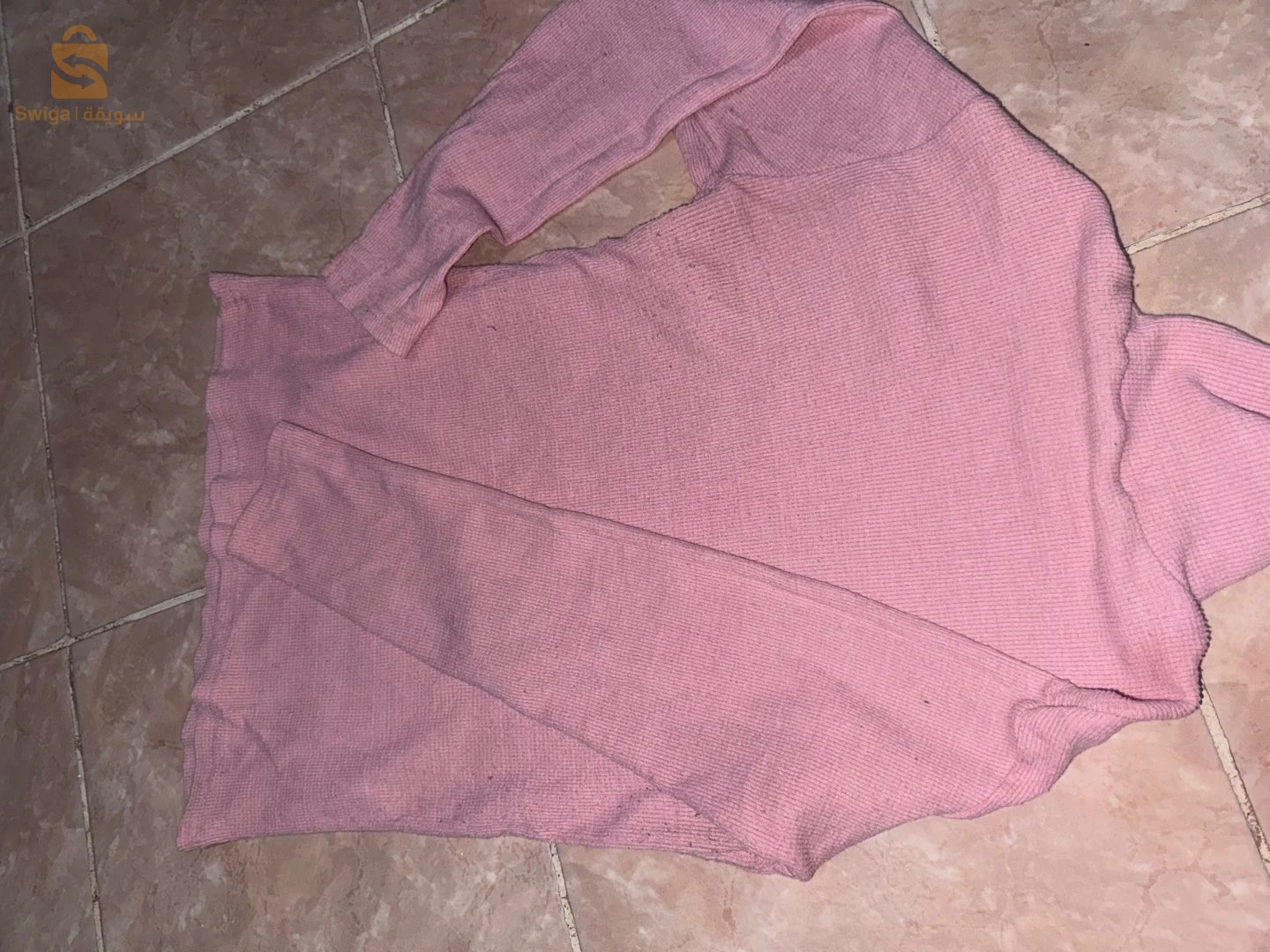 قمصان وبلوزات