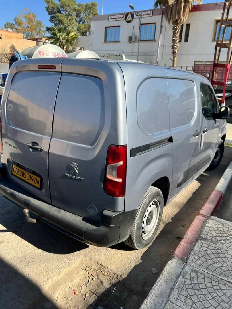 Peugeot Partner 2019 5 BATNA