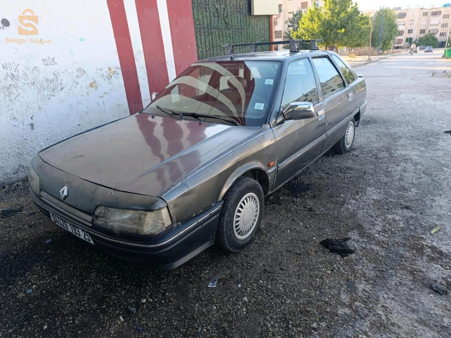 رينو R 21 1993 25 قسنطينة