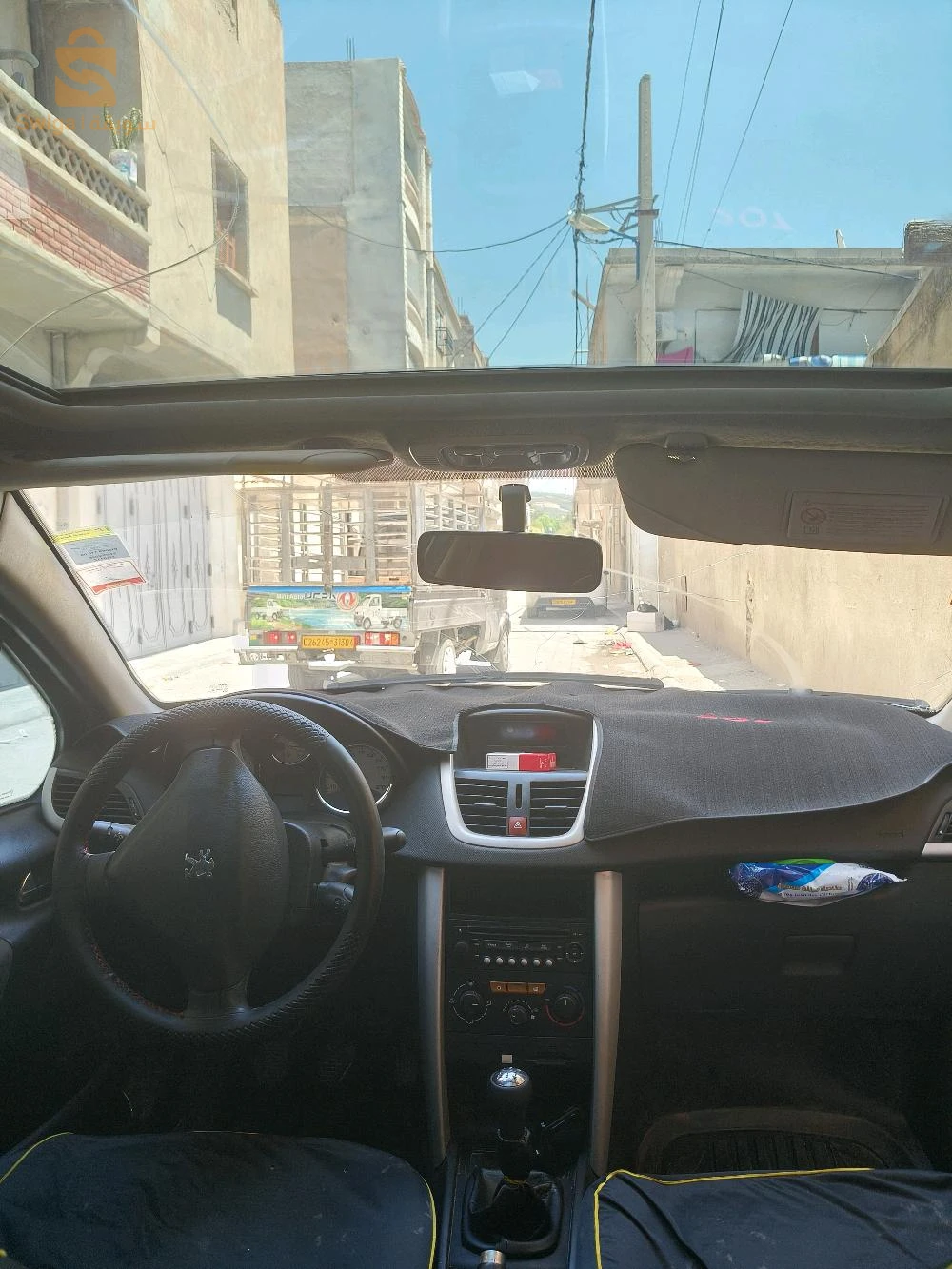 Peugeot 207 2010 4 OUM EL BOUAGHI