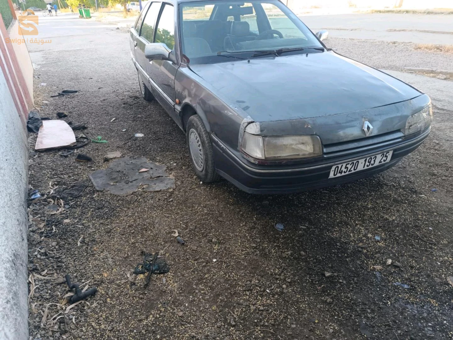 رينو R 21 1993 25 قسنطينة
