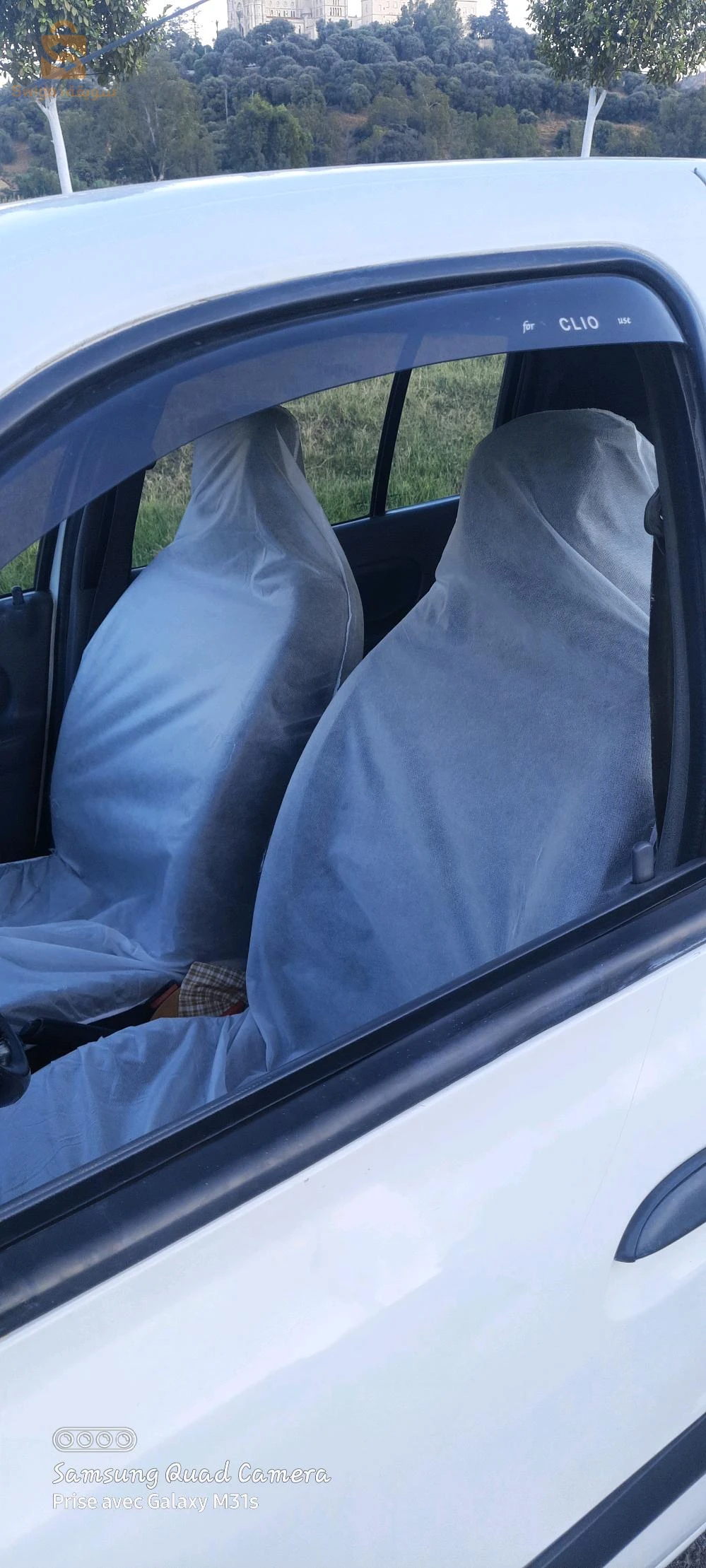 رينو Clio 2 2001 23 عنابة