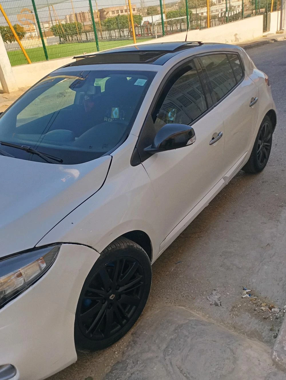 Renault Megane 2012 27 MOSTAGANEM