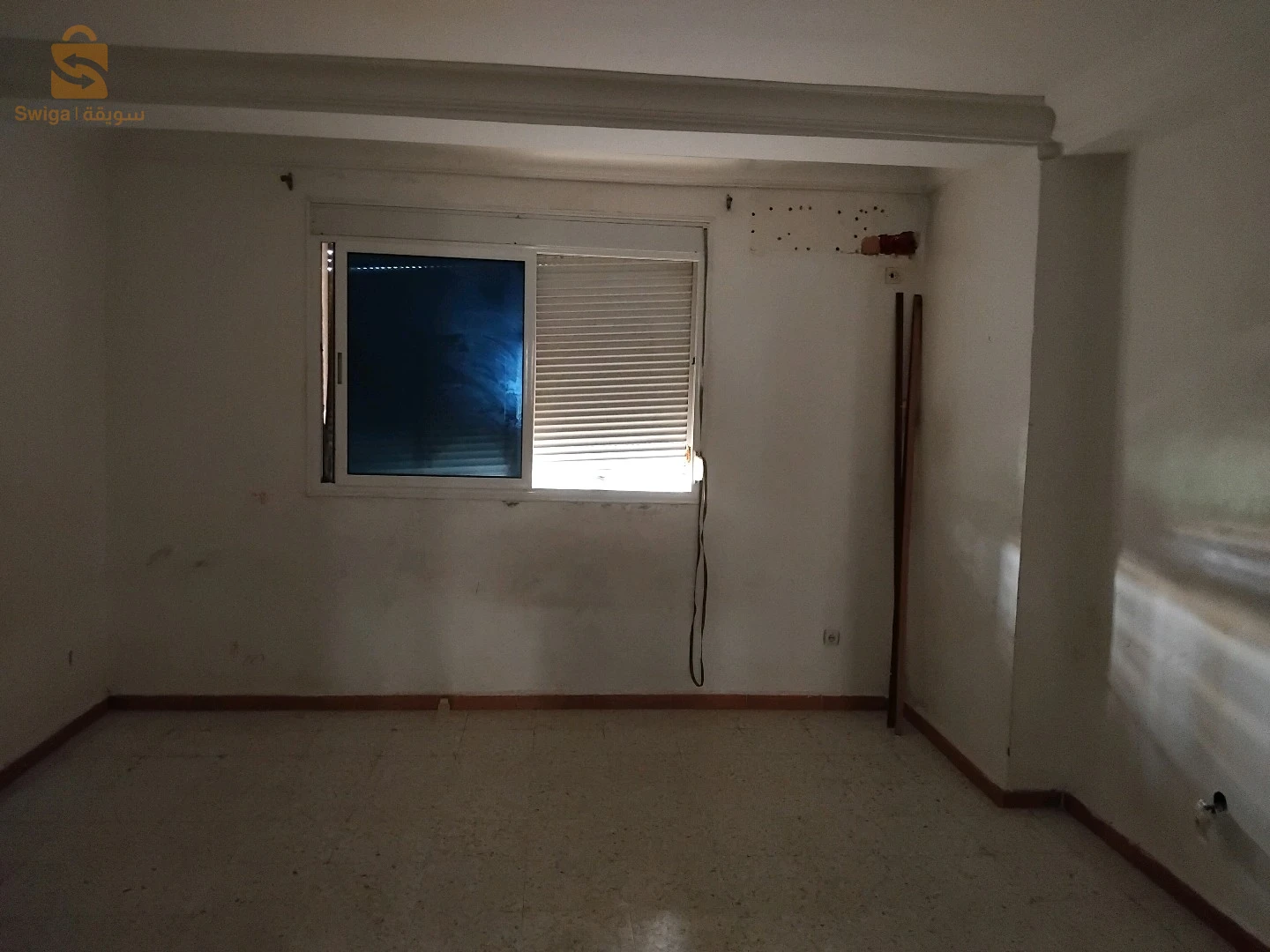 للبيع شقق سكنية عدد الغرف 23 عنابة