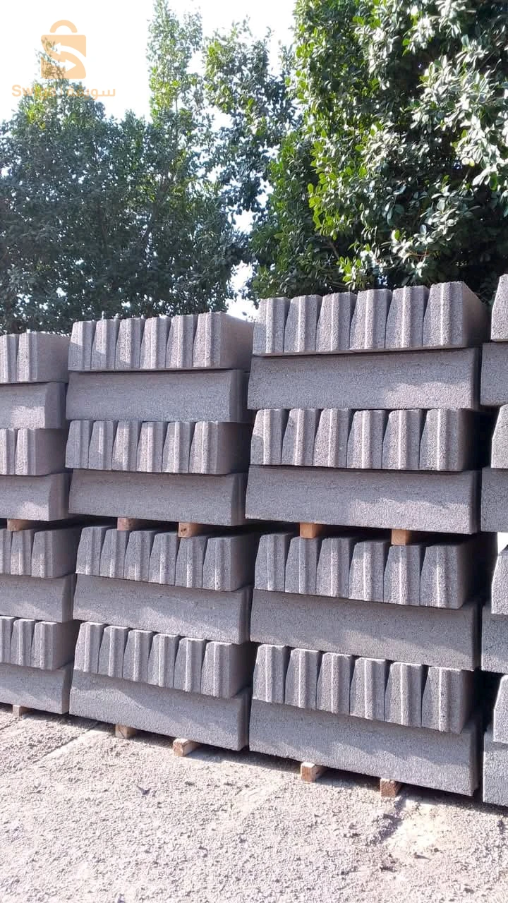 معدات البناء 