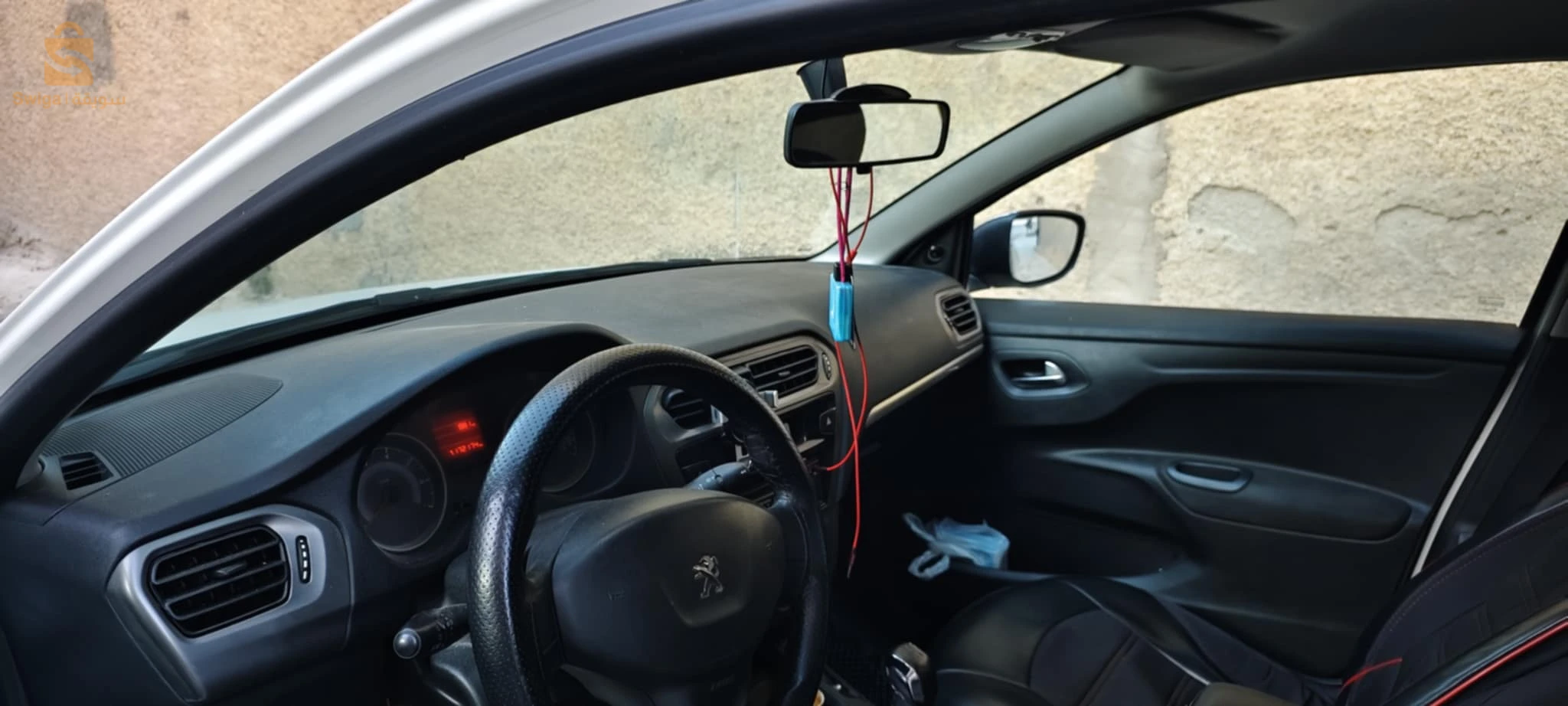 Peugeot 301 2013 4 OUM EL BOUAGHI