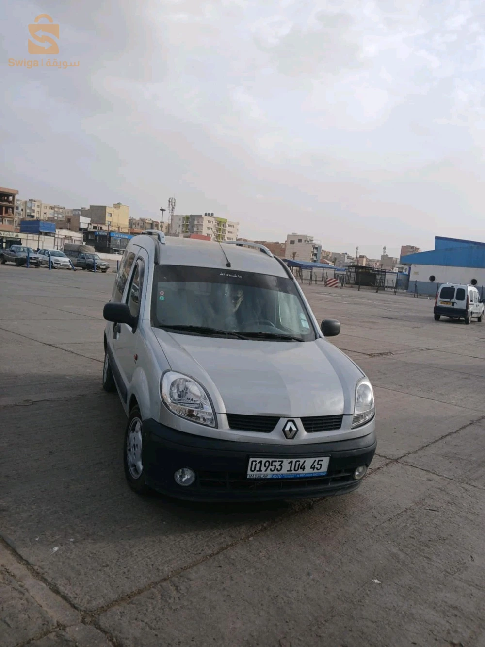 رينو 2004 45 النعامة