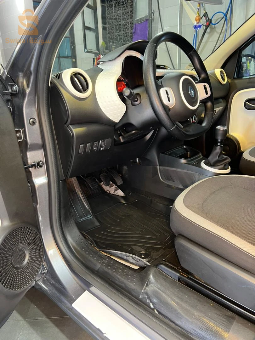 Renault Twingo 2021 5 BATNA