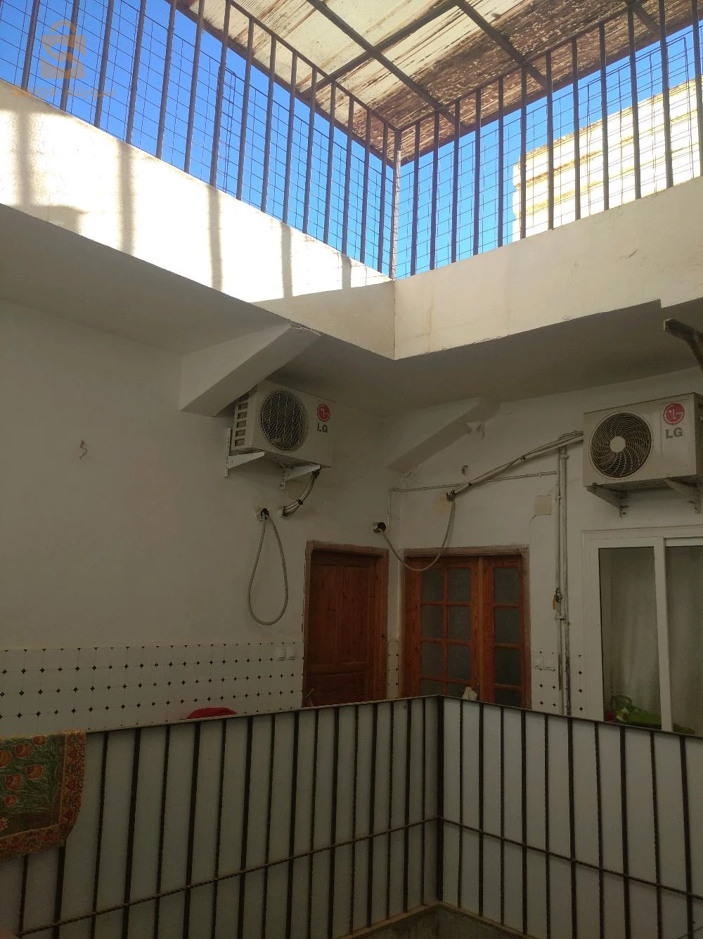 للبيع عمارات عدد الغرف18 16 الجزائر