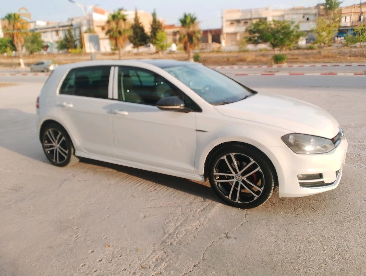 فولكس واجن Golf 2014 4 ام البواقي