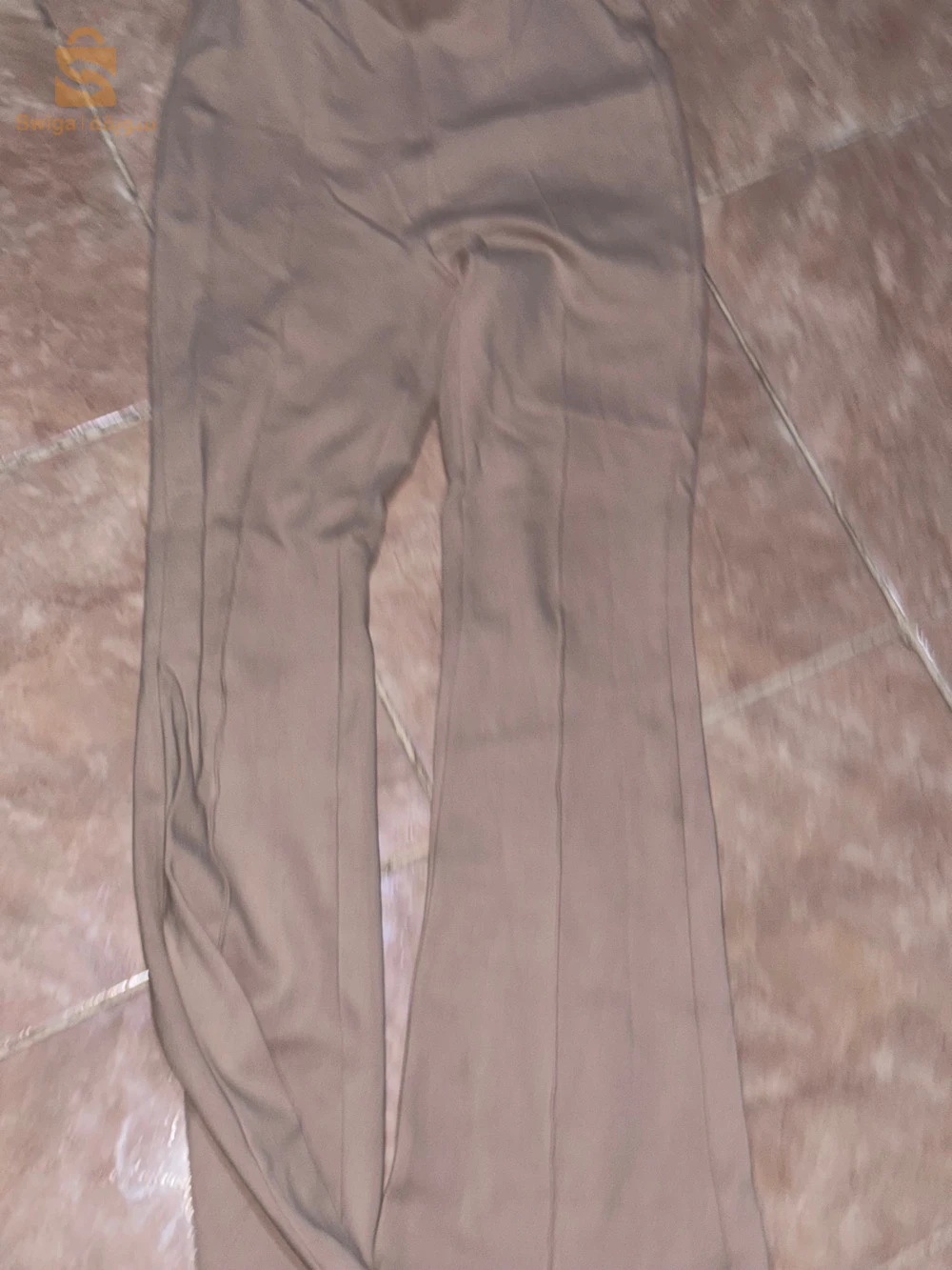 قمصان وبلوزات