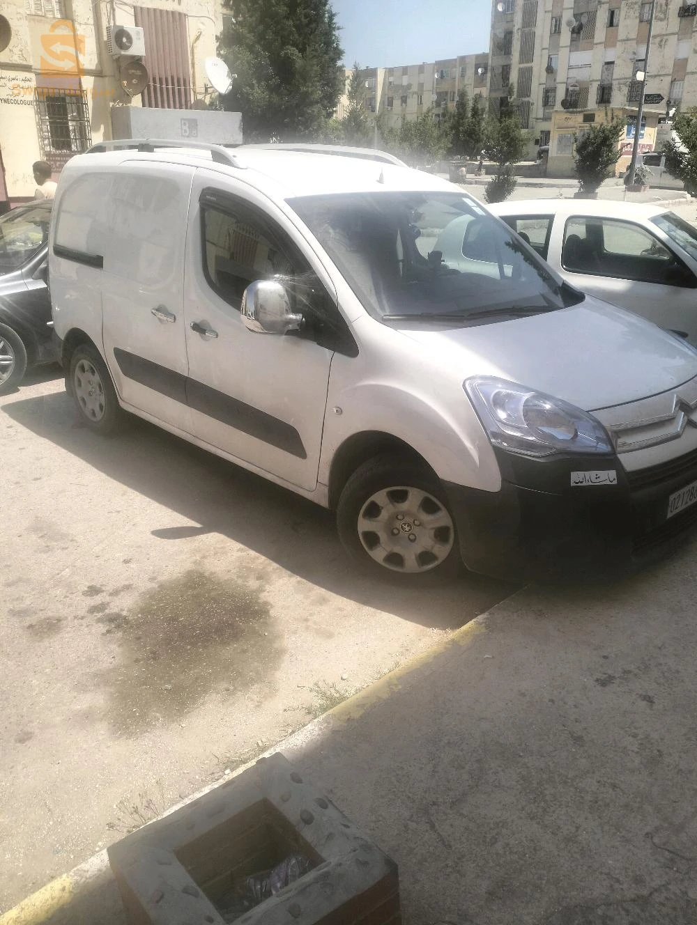 Peugeot Partner 2011 34 BORDJ BOU ARRERIDJ