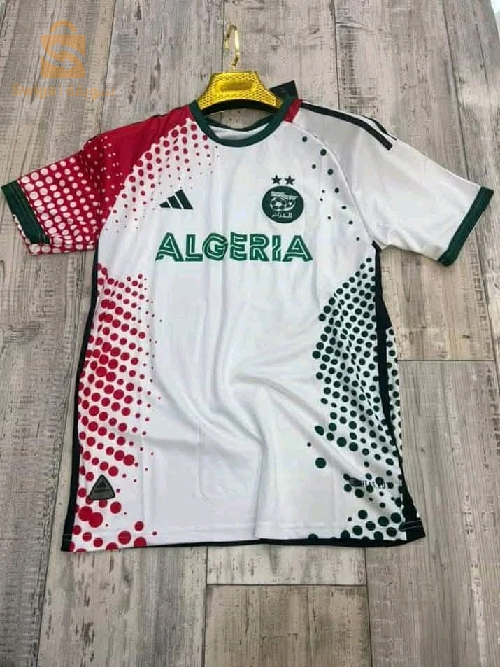 البدلات والمعاطف والسترات